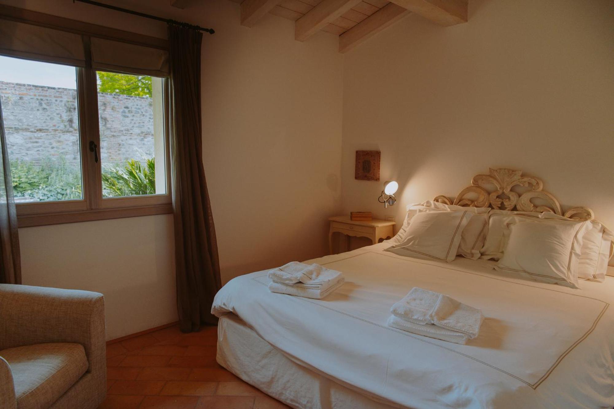 Relais De Charme Le Videlle Guest House Raffa Exterior foto
