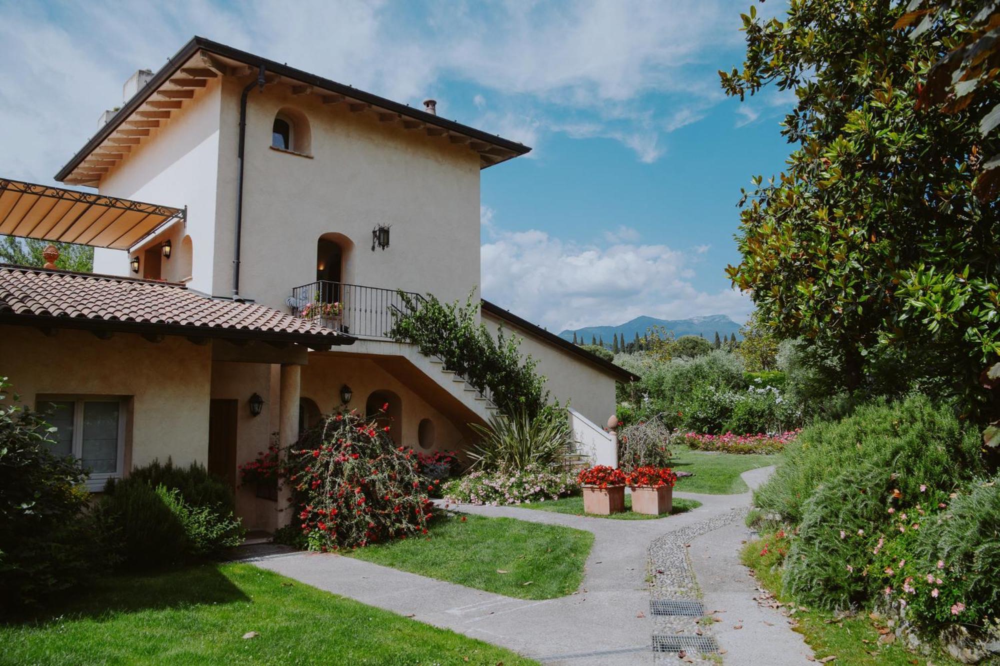 Relais De Charme Le Videlle Guest House Raffa Exterior foto